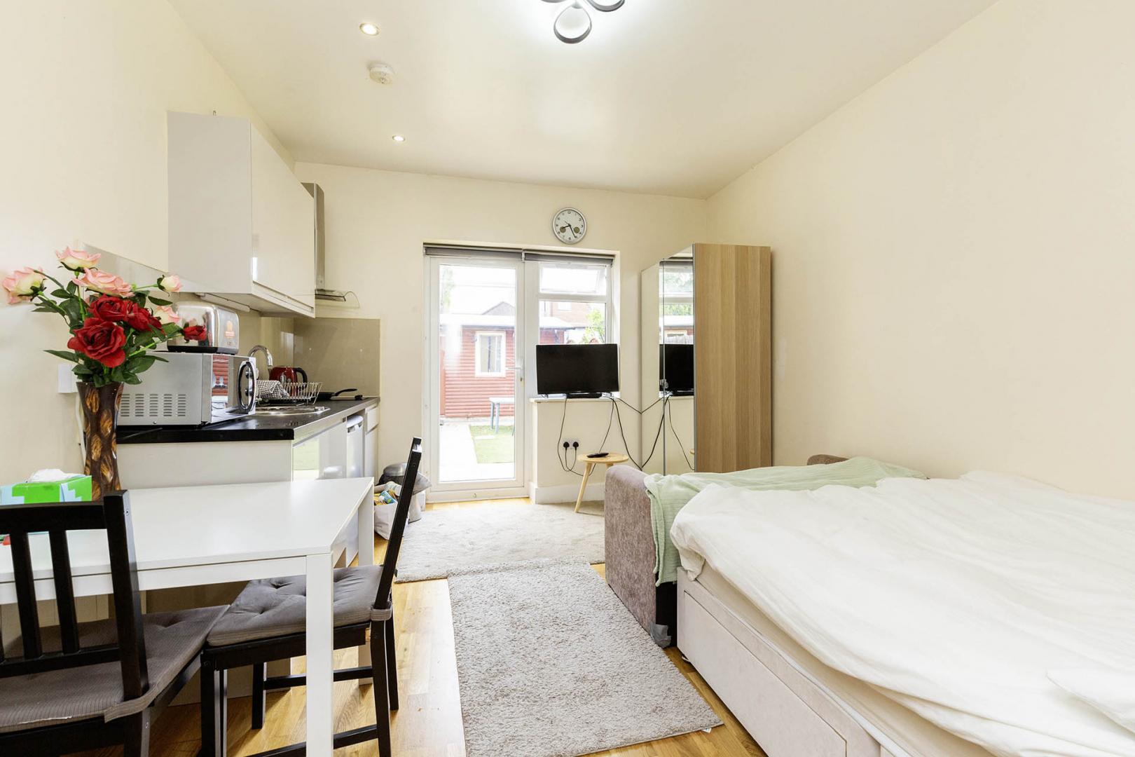 Modern Apartment Hendon Way, Cricklewood